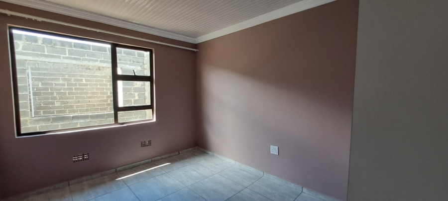 To Let 1 Bedroom Property for Rent in Thorisong Free State